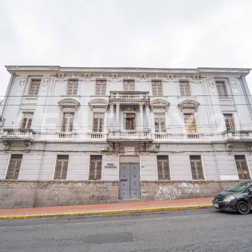 Antiguo Hotel Colonial en Venta - Centro Histórico de Quito
