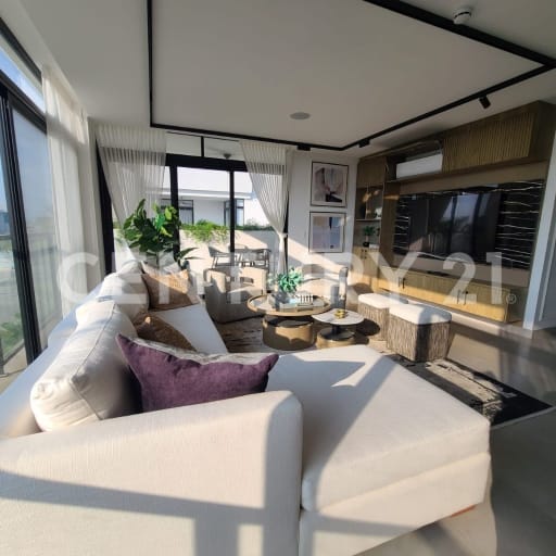 Depto 3 dorms, 175m2 con parqueos y bodega