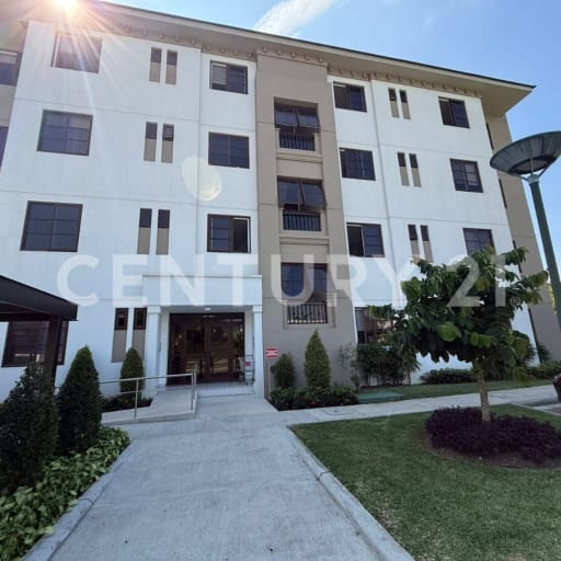 Departamento en VistaLagos, Samborondón de 159m² con parqueos