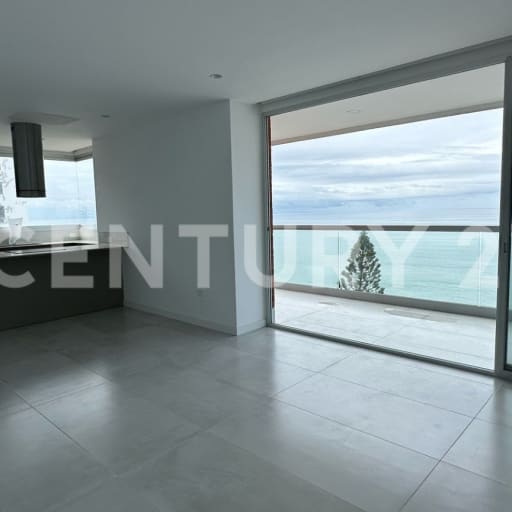 Departamento de lujo con vista al mar cerca del Mall del Pacífico
