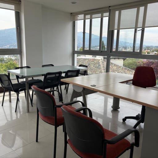 ALQUILER HERMOSA AMPLIA OFICINA - USFQ- CUMBAYA