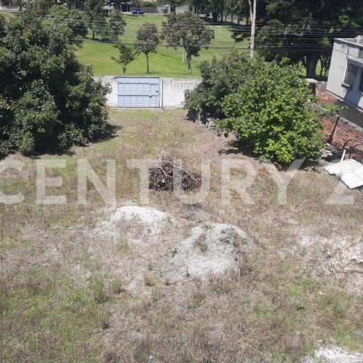Terreno en urbanización privada en Valle de Los Chillos