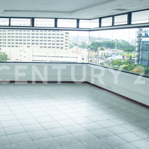 Oficina en Torres del Norte ideal para empresas o consultorios