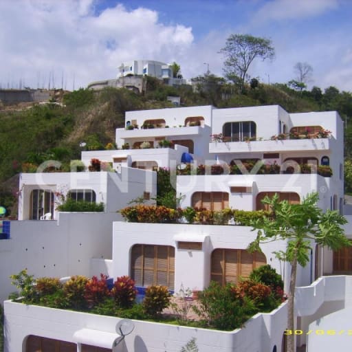 Departamento frente al mar con piscina privada en urbanización exclusiva