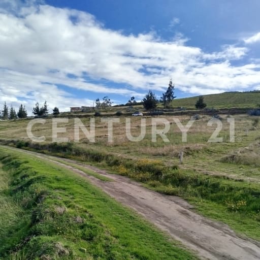 Terreno de 2500m² en Samanga-Ambato con vista panorámica