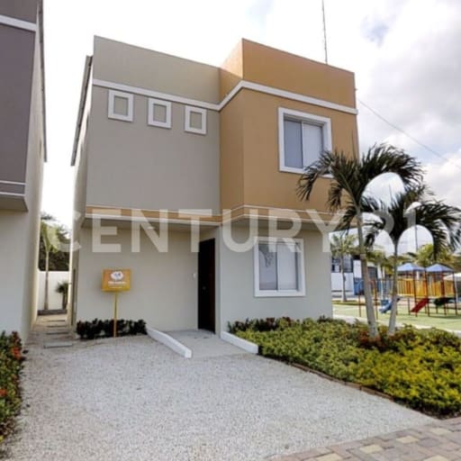Casa de 2 pisos en Bella Vita con club social y piscina