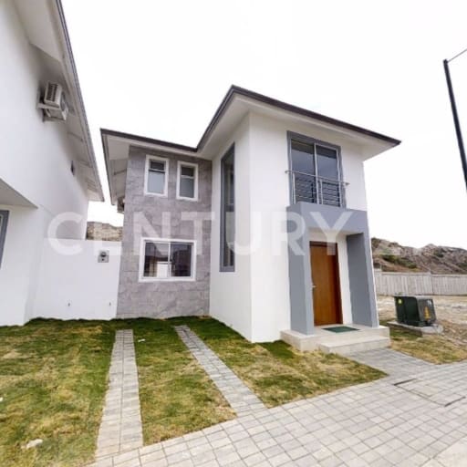 Casa en Vistana 2000: confort, seguridad y áreas sociales