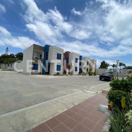 Casa frente al mar en urbanización segura, desde $130K