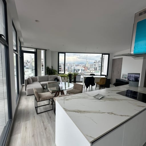 Venta departamento 3 dormitorios a estrenar piso 12. Sector La Carolina. IR