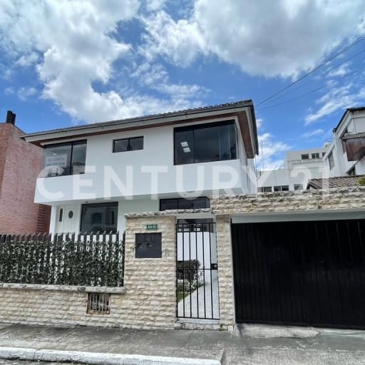 Departamento duplex con terraza en venta y excelente distribución