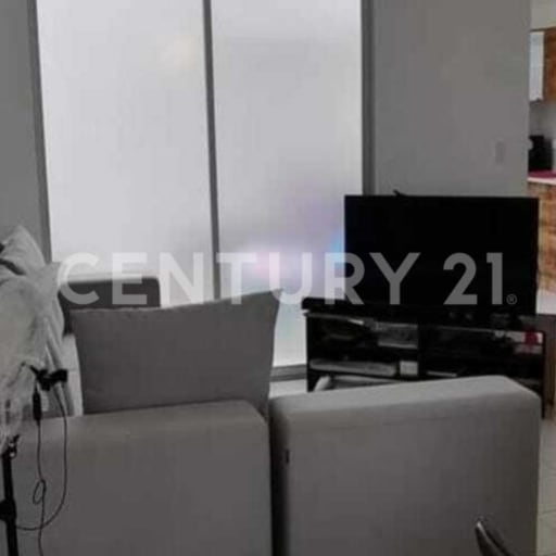 Casa en conjunto privado con seguridad 24/7 y áreas recreativas
