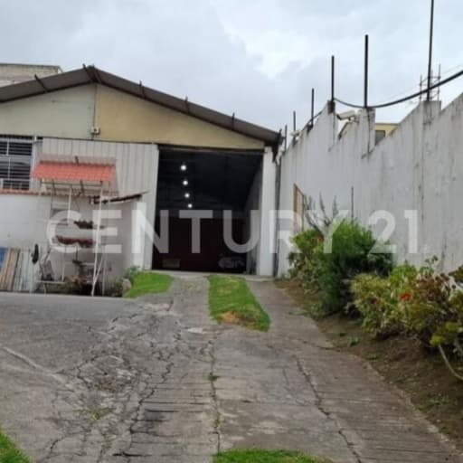 Galpón industrial 400m² cerca de El Condado, Quito