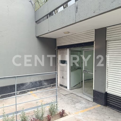 Local comercial de 112 m² cerca del Parque Bicentenario