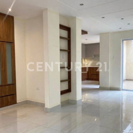 Casa nueva en La Armenia con piscina y acabados de lujo