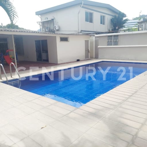 Amplia casa con piscina en Ceibos Norte cerca del Humbolt