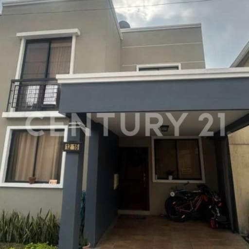 Casa 142m² con patio amplio y 4 A/C en venta