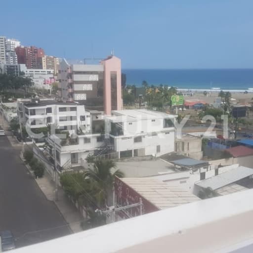 Terreno 219m² en Manta cerca del Malecón y zona bancaria