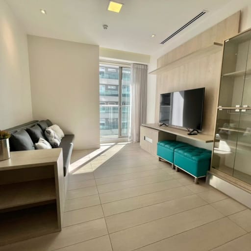 Renta de Suite Amoblada con Terraza González Suárez