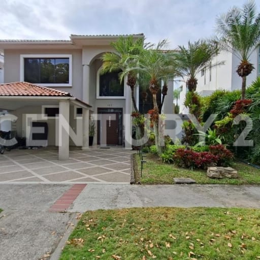 Casa 315m² con piscina en Palmar del Río - $460K