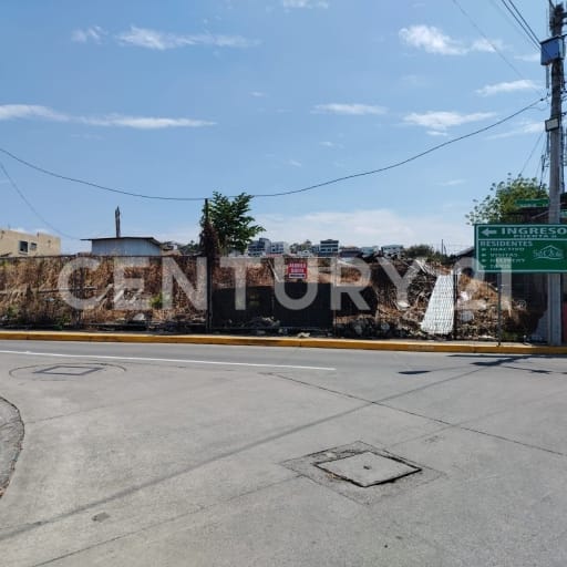 Terreno en venta en Santa Cecilia, Guayaquil - 740m²