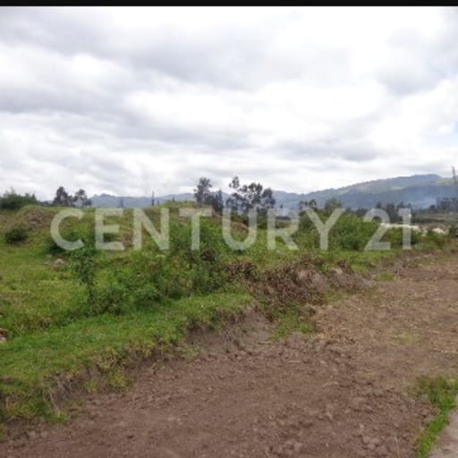 Terreno en El Inga ideal para galpones o proyectos comerciales