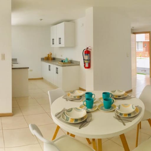 Venta casa en Puembo, a estrenar, aplica crédito Vip