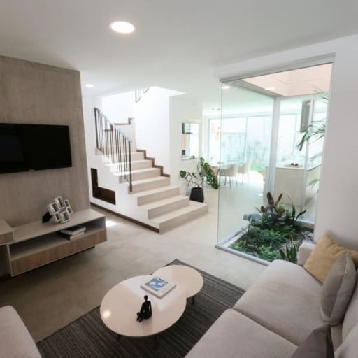 Venta casa, Valle de los Chillos, a pocas cuadras del Supermaxi de San Gabriel JB