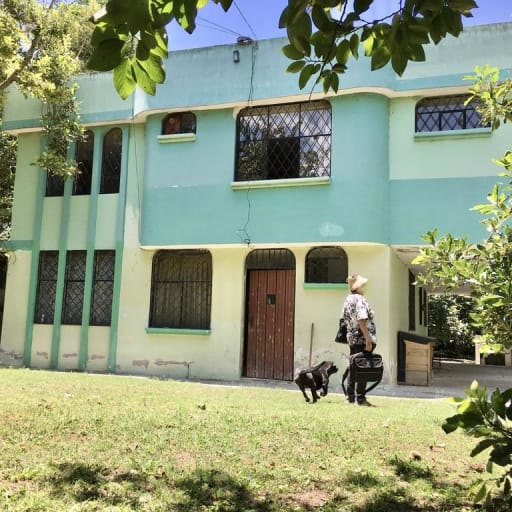 Venta casa Guayllabamba, 4 dormitorios y terreno de 2700m2