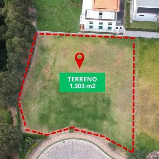 VENTA DE TERRENO EN CUMBAYÁ EN URBANIZCAIÓN DE LUJO