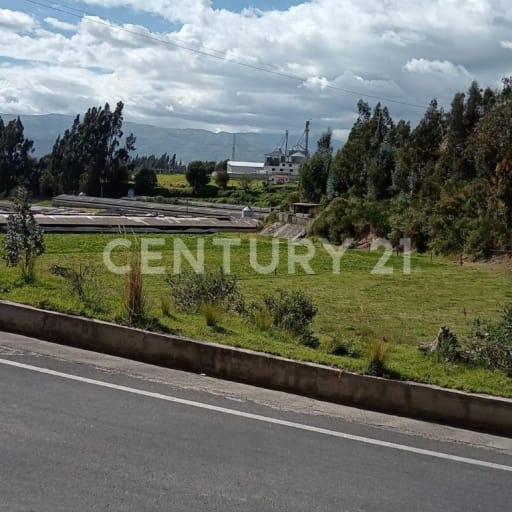 Macrolotes en Latacunga para uso comercial/industrial