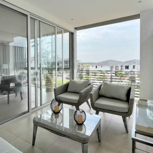 Depto. 3 dormitorios en Samborondón - 146m2 + terraza y 2 garajes