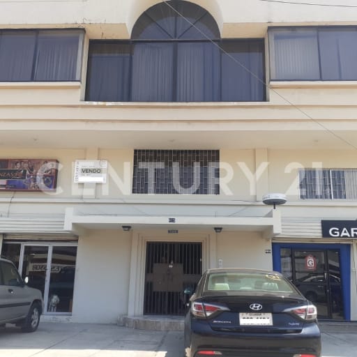 Locales comerciales en Urdesa Central, 800 m² terreno