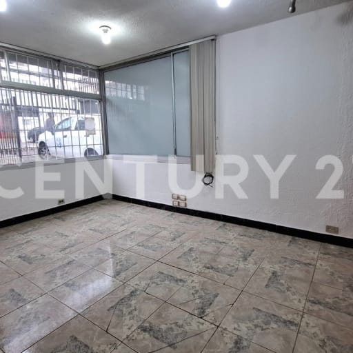 Oficina 84m² en La Mariscal, 2 plantas, centro norte Quito