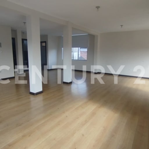 Oficina en renta - 80 m² ideal para consultorios o oficinas
