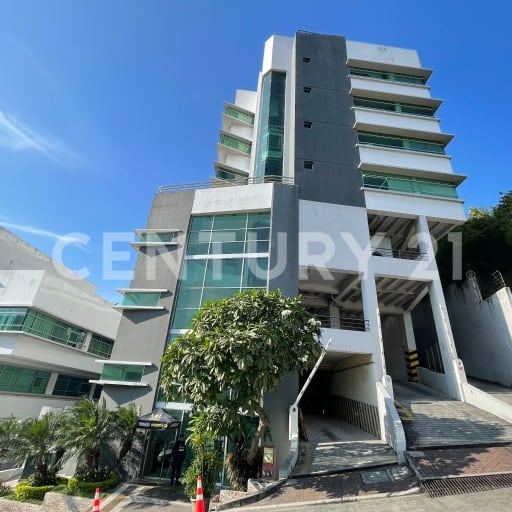 Oficina en Ceibos Center II - 42m², alquiler desde $656