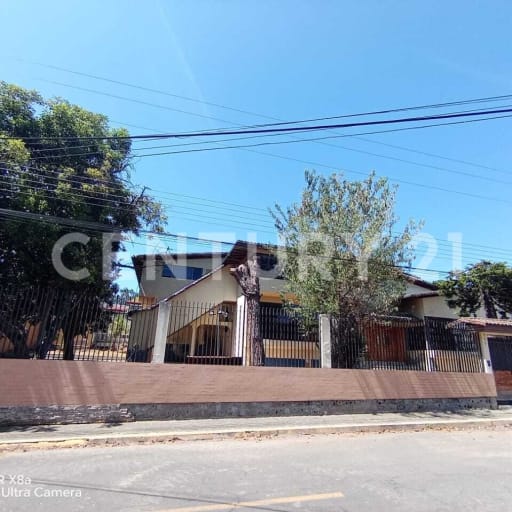 Casa de lujo en Altos La Colina con piscina y sauna