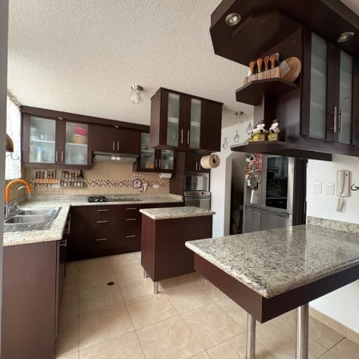 IR Venta Casa 3 dormitorios sector la Armenia