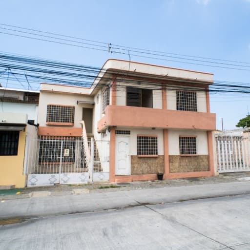 CASA RENTERA DE 5 DEPARTAMENTOS EN VENTA SAMANES 2