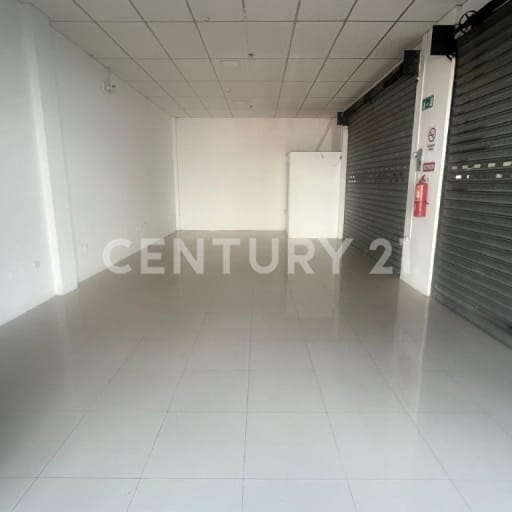 Locales/bodegas en alquiler en norte de Guayaquil (120-190m²)