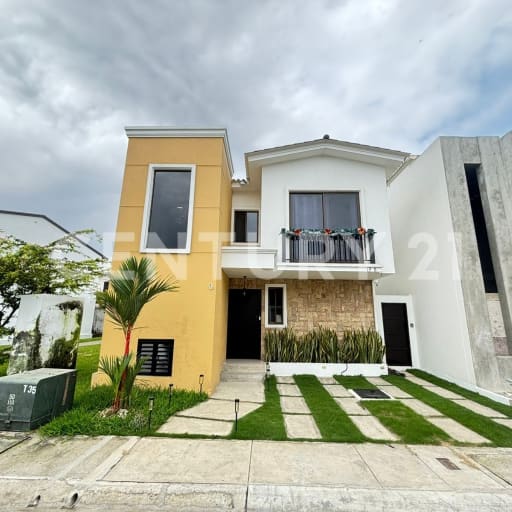 Casa 3 hab. c/baño privado, BBQ y piscina en condominio