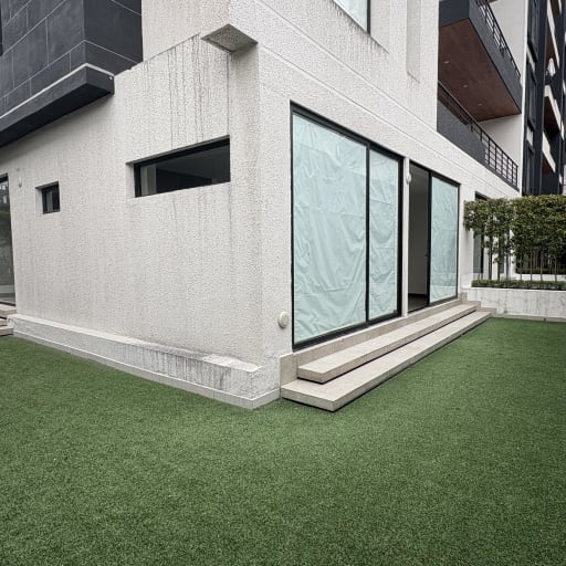 VENTA departamento 2 dormitorios con patio POR ESTRENAR -González Suárez. CW.