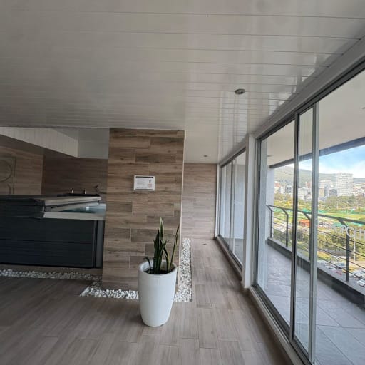 VENTA Departamento 2 dormitorios con balcón- La Carolina. CW