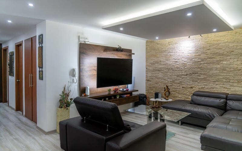 Venta departamento 2 dormitorios. Av. De La República y Teresa Cepeda. 5min de la Carolin