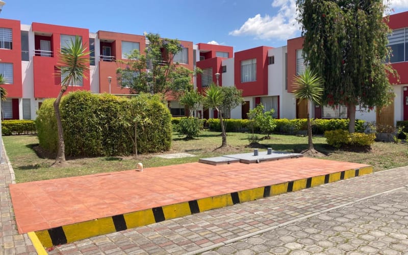 VENTA CASA A ESTRENAR EN TUMBACO – Sector Buena Esperanza (AAG)