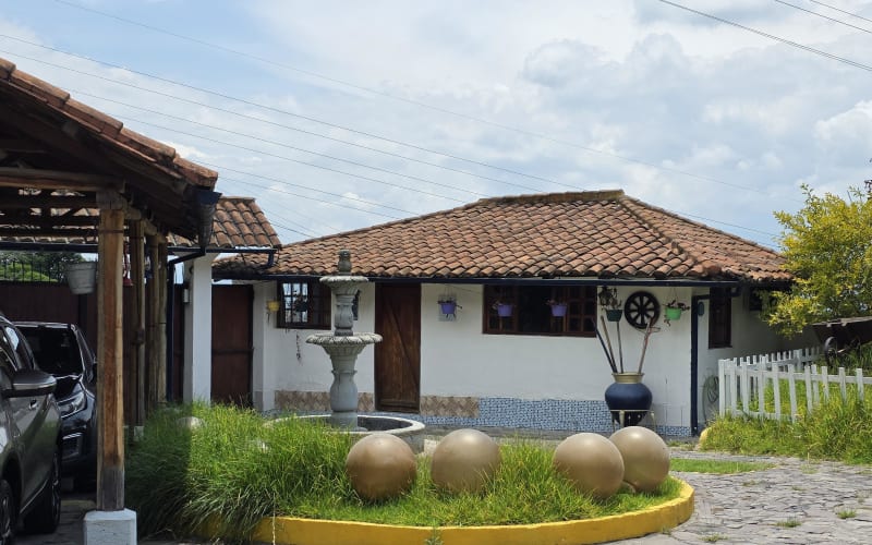 En Venta Terreno con Casa con encanto rústico y vista privilegiada en Tanda