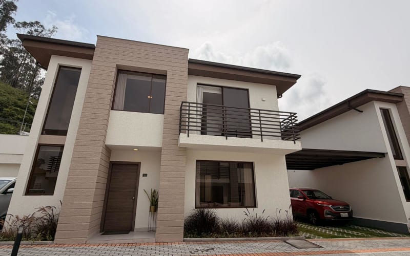 Venta Casas de 3 dormitorios. Sector: Pifo. A 5 min de la Ruta Viva. SC