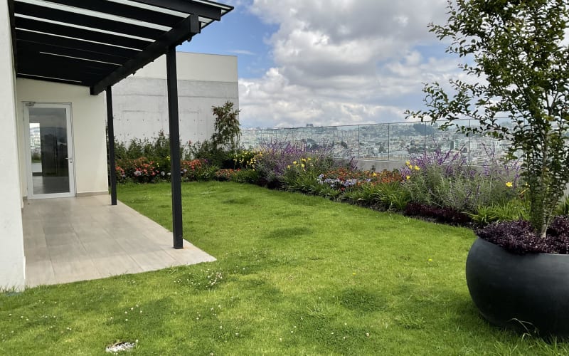 Suite en venta en Quito Tenis por $122,490: comodidad y estilo en una ubicación privilegiada AH