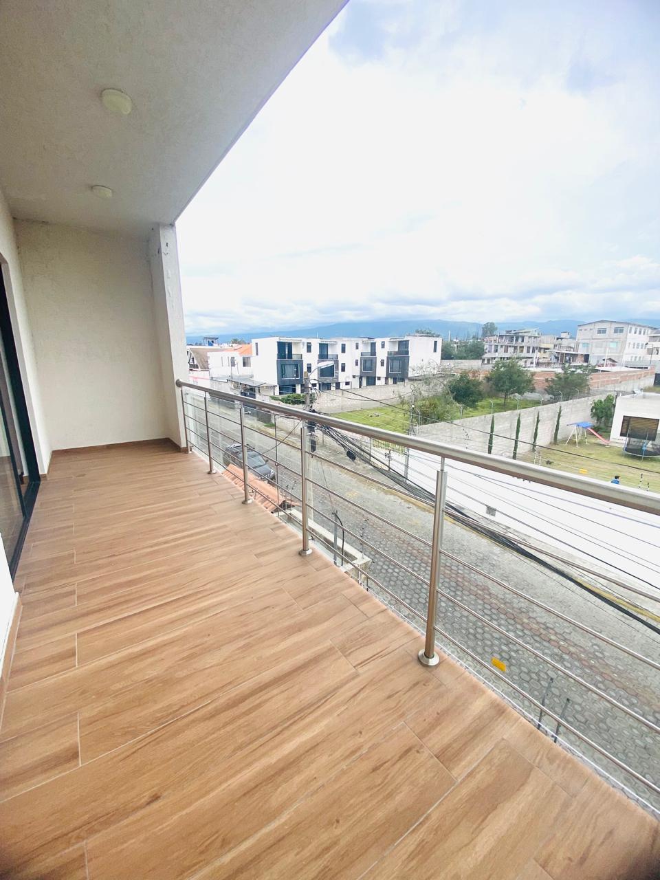 IR DEPARTAMENTO VENTA 3 DORMITORIOS SECTOR TUMBACO BARRIO LAS ACACIAS